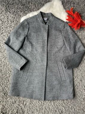 Dorothee Schumacher Grey Wool-Blend Coat with Subtle Lurex Shimmer